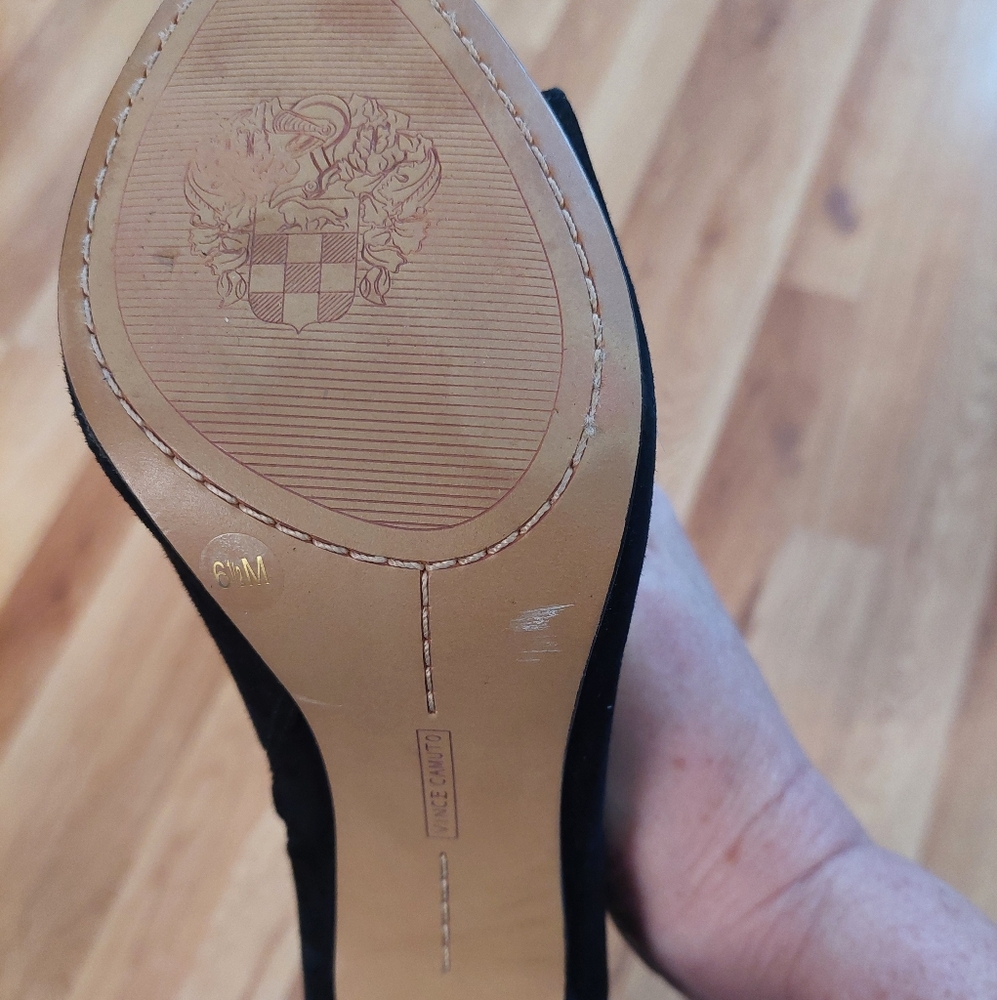 Vince Camuto Catilla Black Suede Peep Toe Booties Size 6.5 - Picture 4 of 6